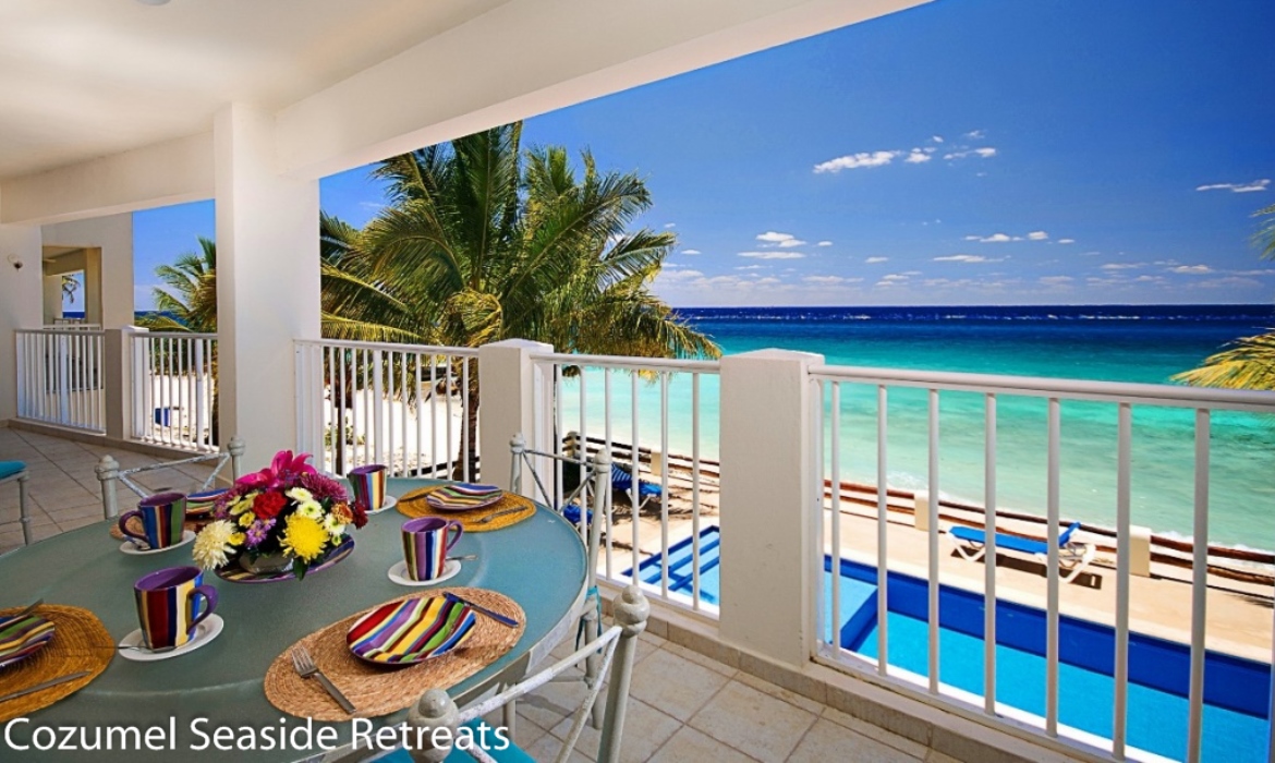 Las Brisas Condominiums | Right on a sandy beach